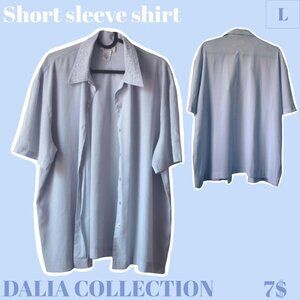Short sleeve blue shirt with floral collar
